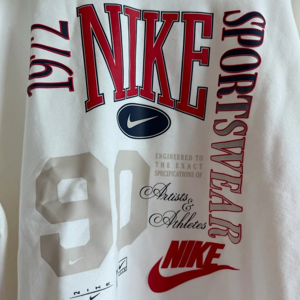 Nike Sportswear Oversized Crew-Neck French Terry Sweatshirt